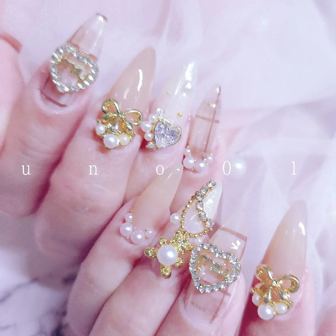 ネイル アートネイル ロングネイル ハンドネイル 梅田🦄中崎町🩵 u n o 0 1のネイルデザイン