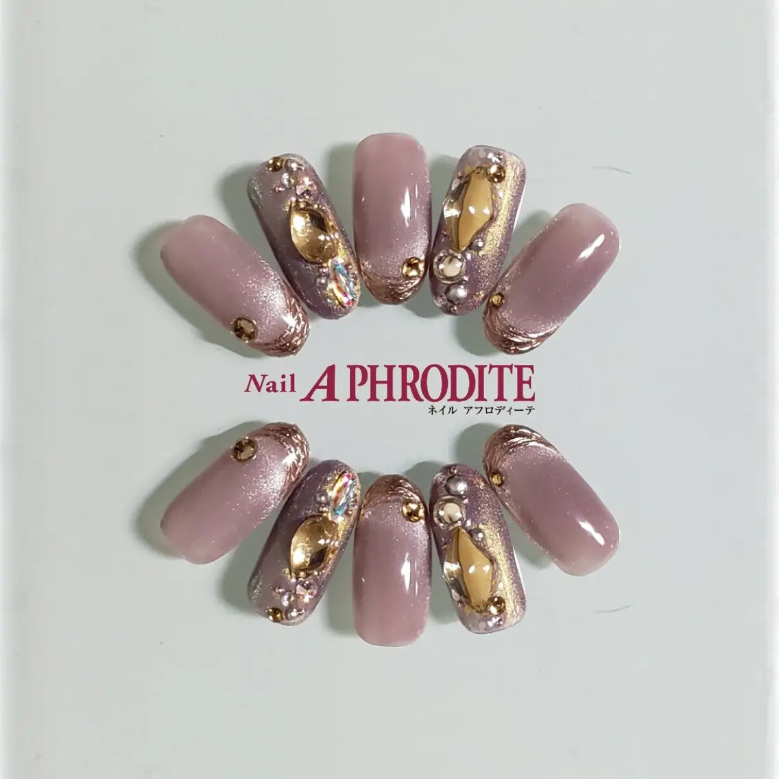 ネイル ジェルネイル ニュアンスネイル スカルプネイル ソフトジェル ネイルチップ ハンドネイル Nail Aphroditeのネイルデザイン