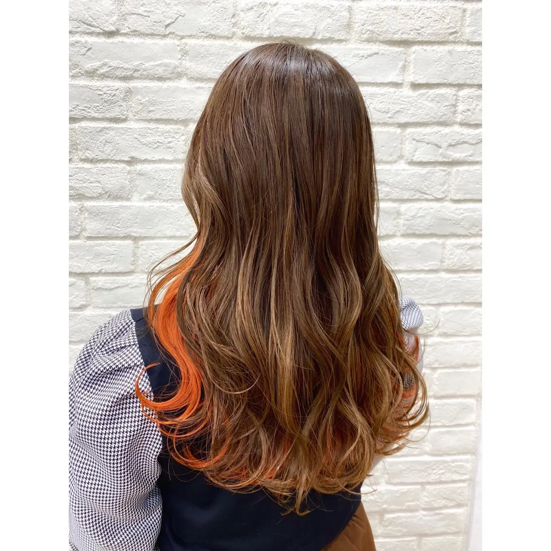 ロング カラー オレンジ やじま ひろこのヘアスタイル