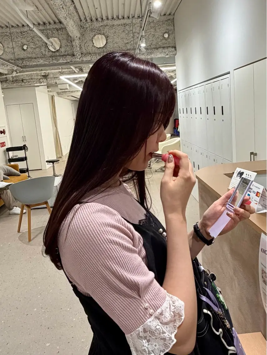 ロング ヘアカラー 鍛治 美月稀のヘアスタイル