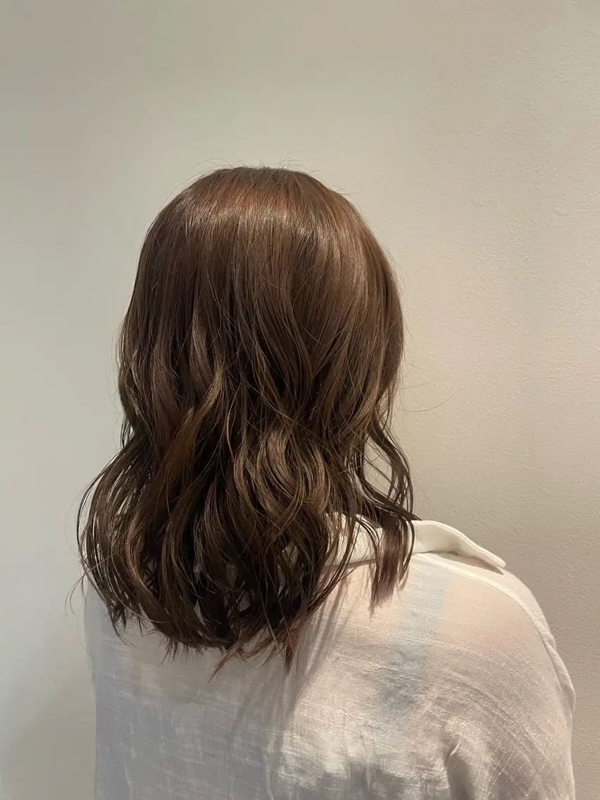 ミディアム カラー ブリーチ ブリーチなしカラー 堀 ゆきみのヘアスタイル