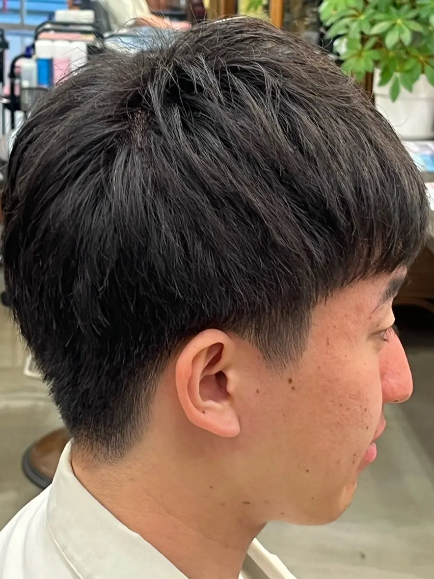 ショート メンズ マッシュ 刈り上げ 中島 海斗のヘアスタイル