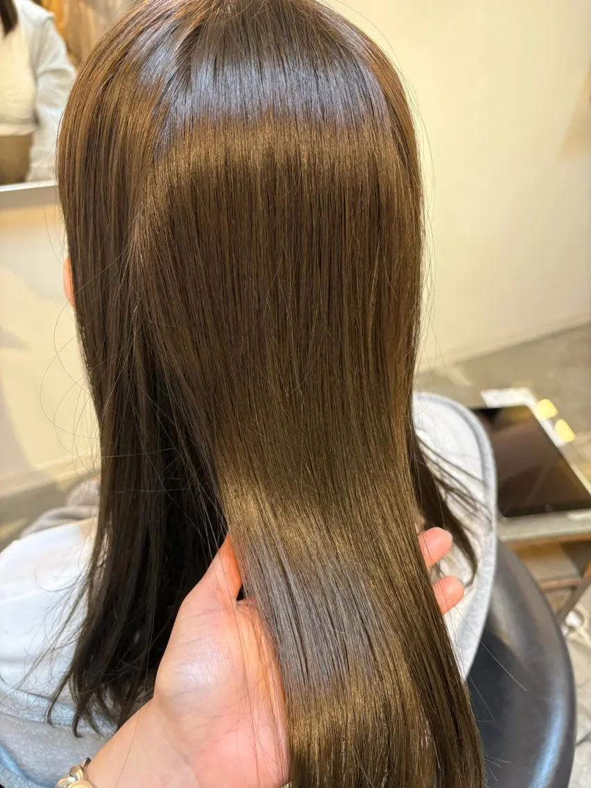 【透明感ベージュカラー🫧】ブリーチなしダブルカラー+トリートメントケア付き！初カラーやダメージが気になる方におすすめ♡の写真