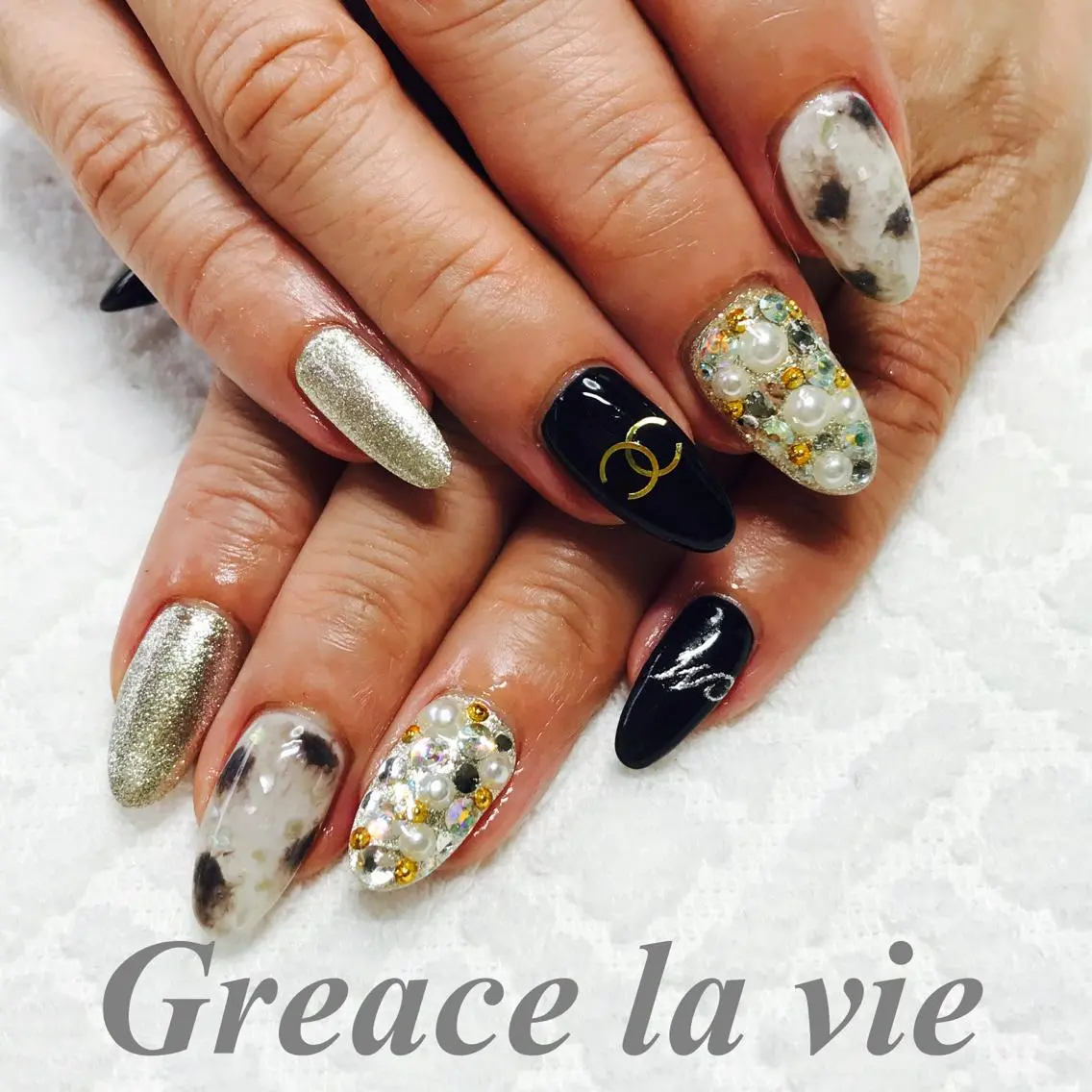 ロング カラー パーマ ヘアアレンジ キッズ ネイル マツエク・マツパ べっ甲ネイル Greace  la vieのネイルデザイン