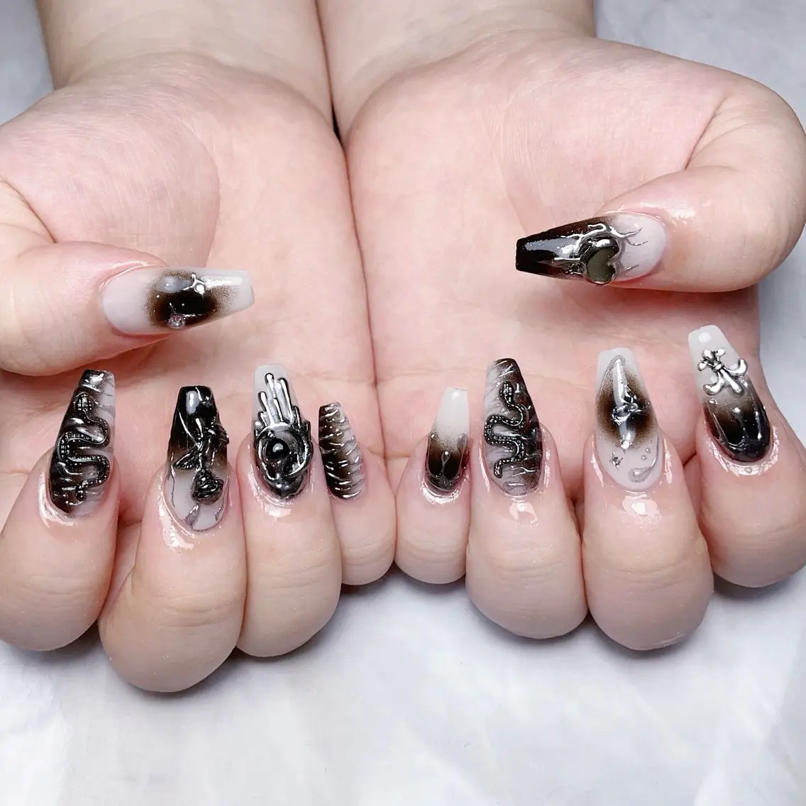 ネイル ハンドネイル 🍭Yun nail hyejin🌸のネイルデザイン