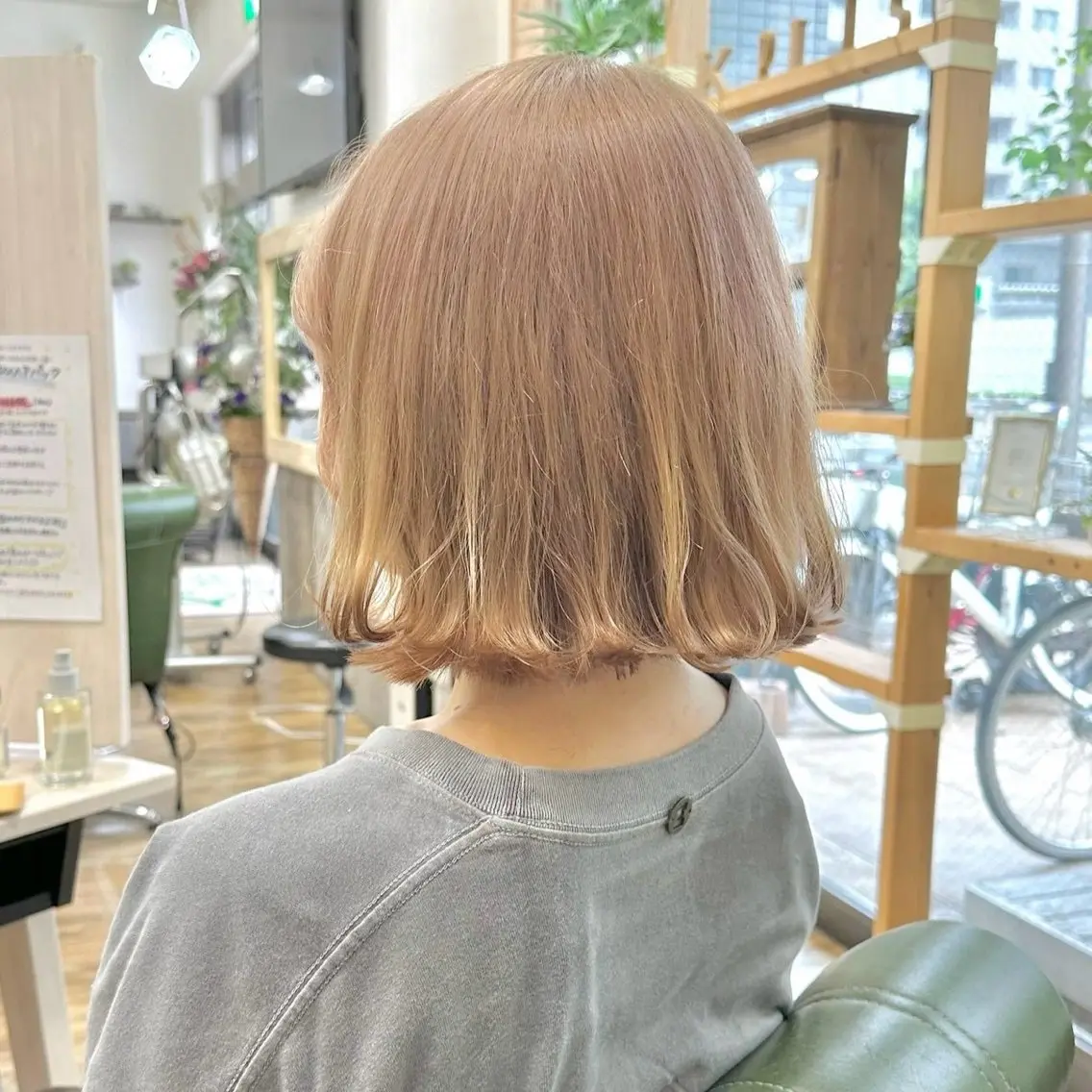 【ハイトーンボブ♡】憧れの透明感カラー♪カット+ブリーチ+カラーの写真