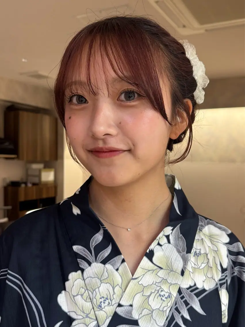 ロング ヘアアレンジ ヘアセット Wカラーレイヤー🎀 透明感カラーのヘアスタイル