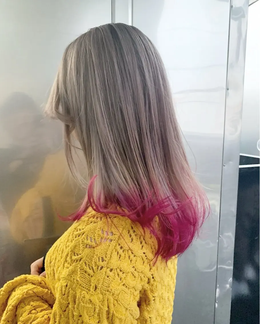 ロング カラー ベージュカラー ピンクカラー カット ヘアカラー トリートメント CHERIEブリーチ ダブルカラー 天神のヘアスタイル