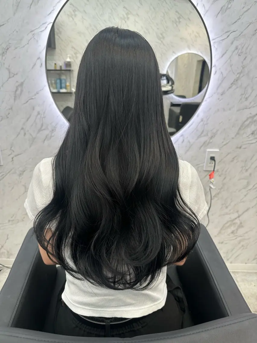 ロング カラー 遠藤沙也加 /レイヤーカットのヘアスタイル