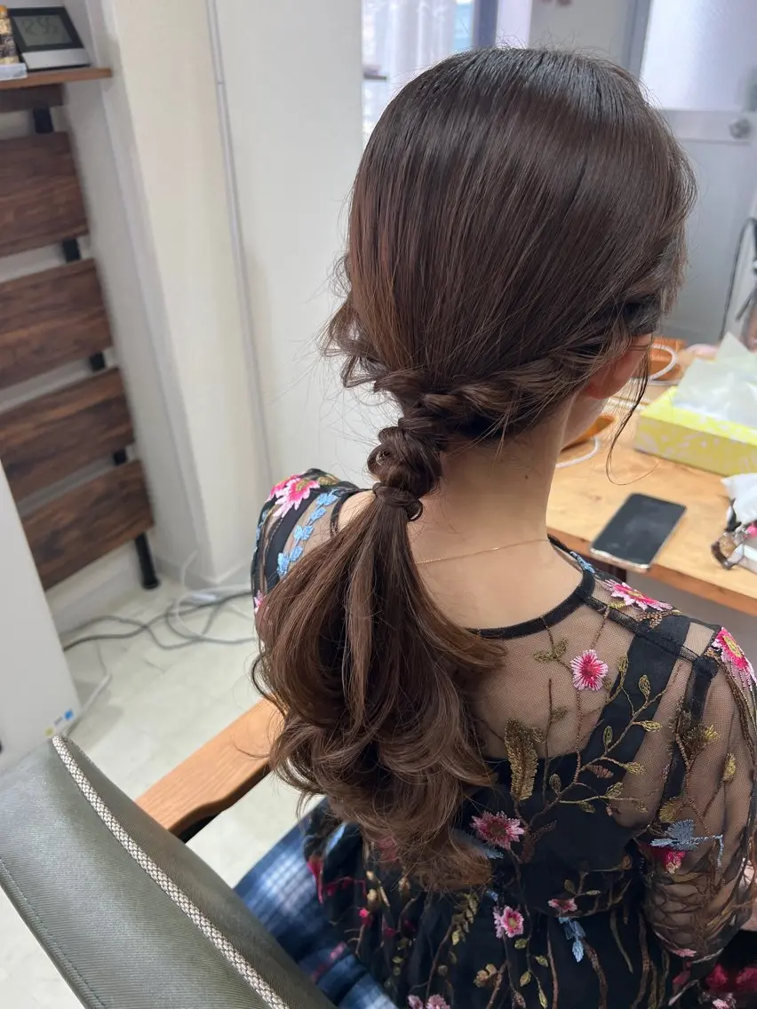 ロング ヘアアレンジ ポニーテール 山室 敬義のヘアスタイル