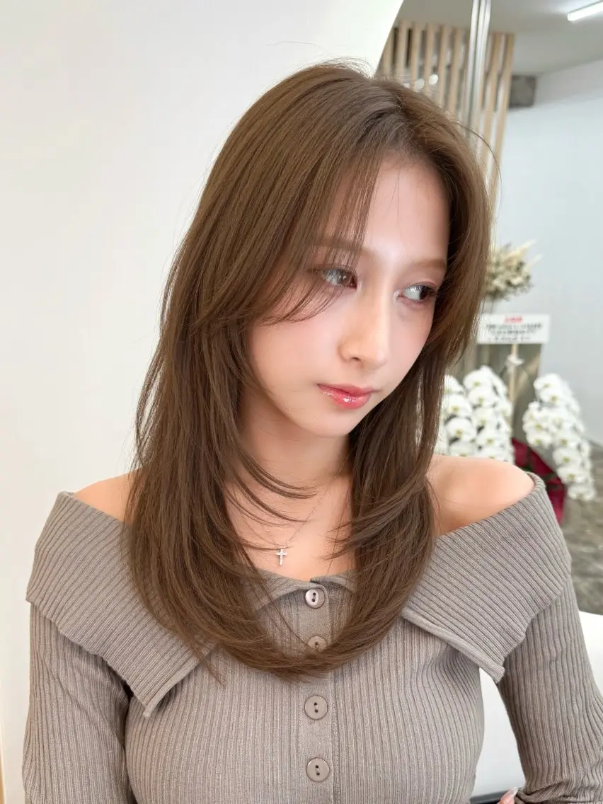 セミロング セミロングレイヤー レイヤーカット カット ヘアカラー トリートメント KAWAI KOHEIのヘアスタイル