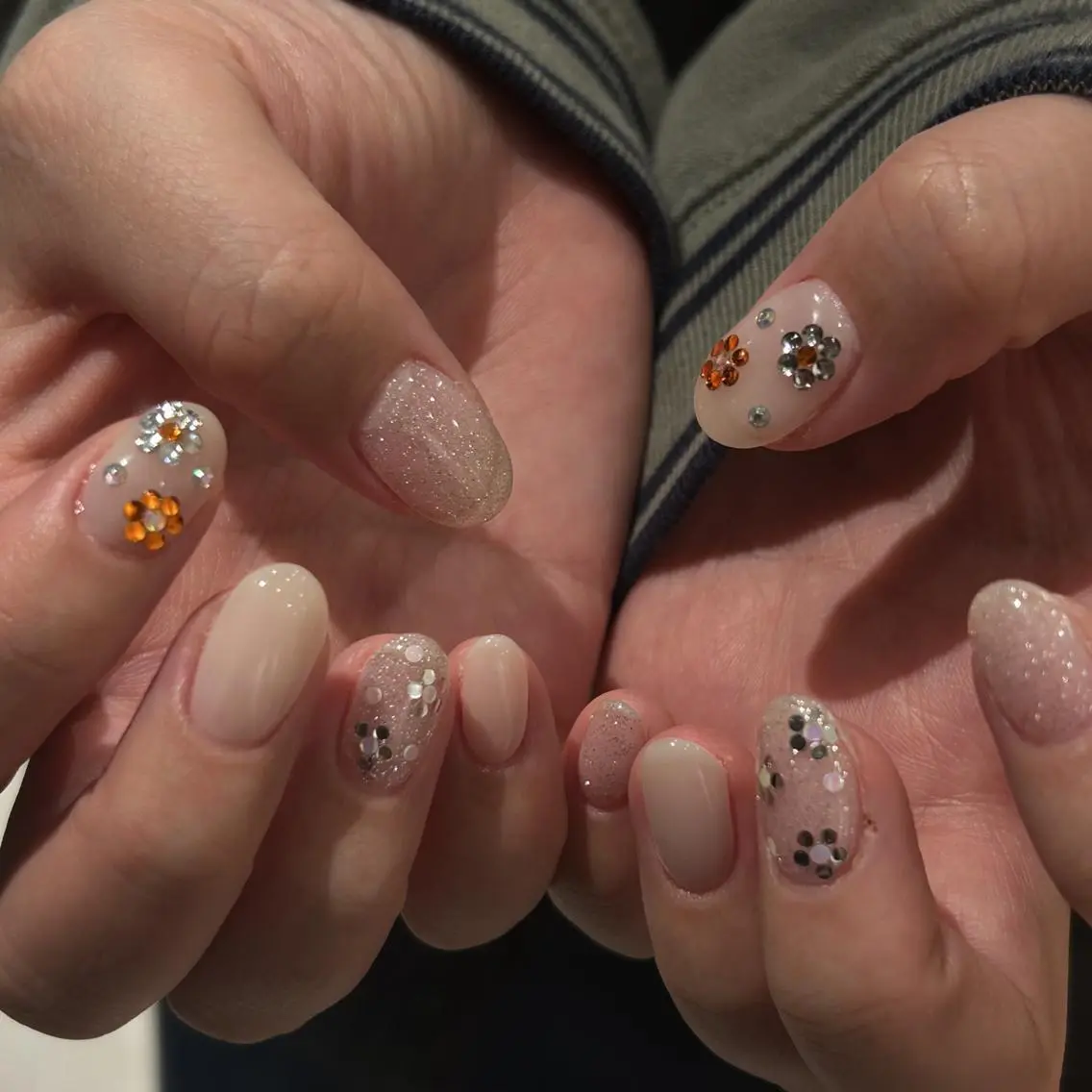 ネイル オーロラネイル ジェルネイル 氷ネイル・うるうるネイル 韓国ネイル ミラーネイル ハンドネイル nails TOKYOのネイルデザイン