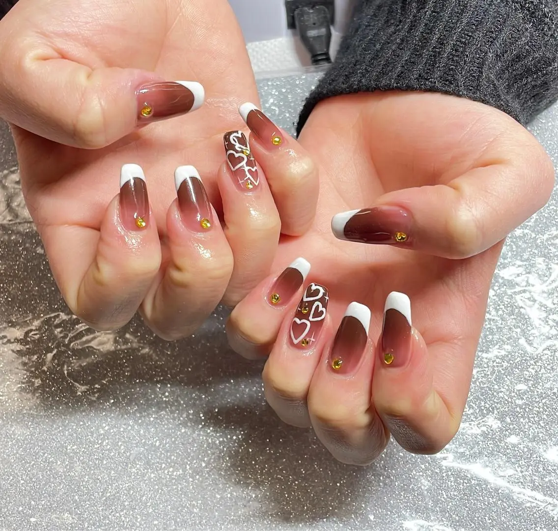 ネイル ハンドネイル VIERU 🌈🎀💖のネイルデザイン