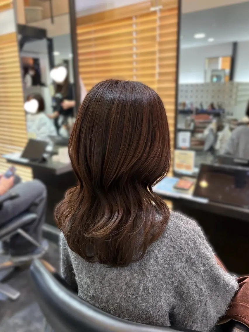 ミディアム ミディアムレイヤー レイヤーカット カット 瀬田/顔周りカット/ レイヤー/石田亜弥のヘアスタイル