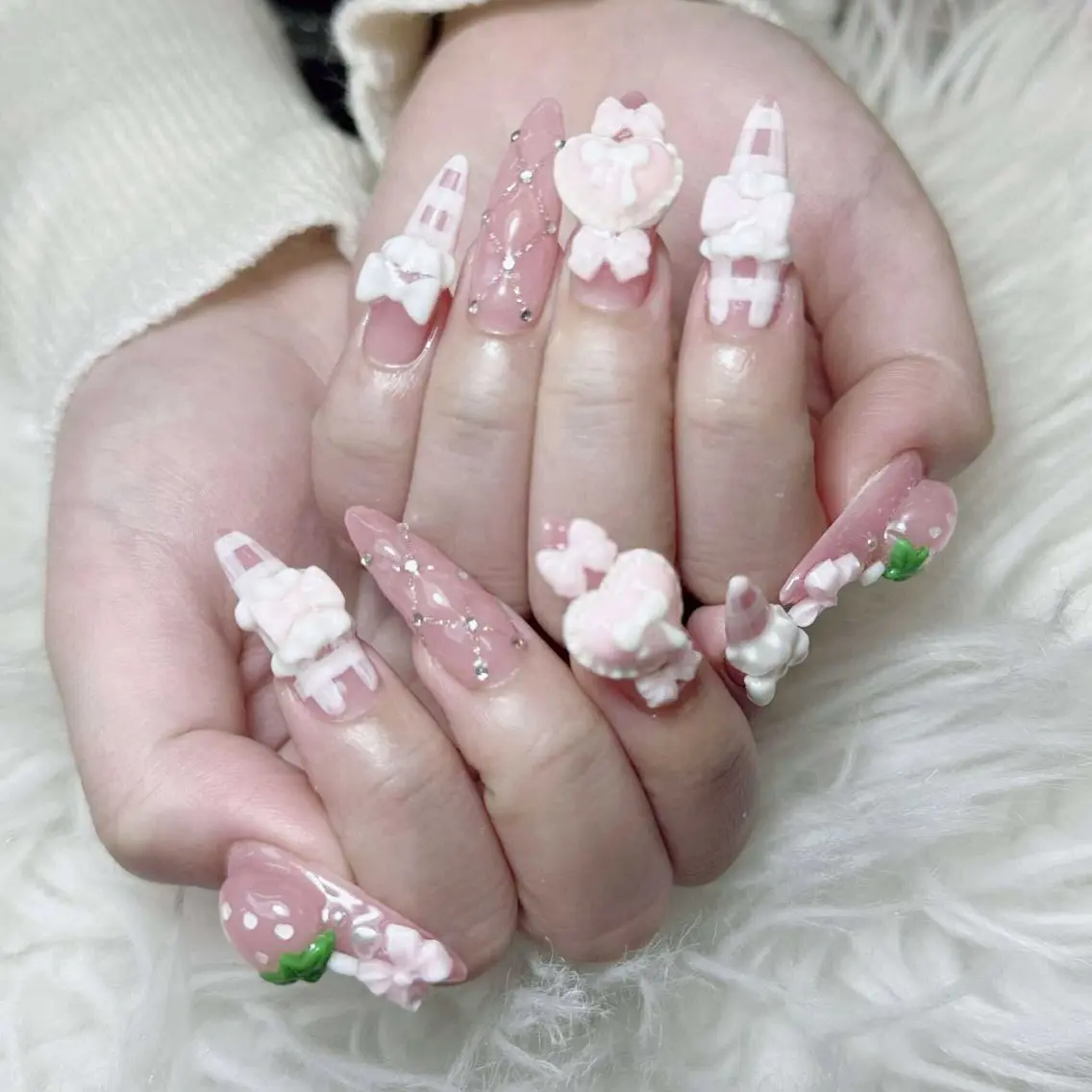ネイル ANH ゴテゴテネイルサロンのネイルデザイン