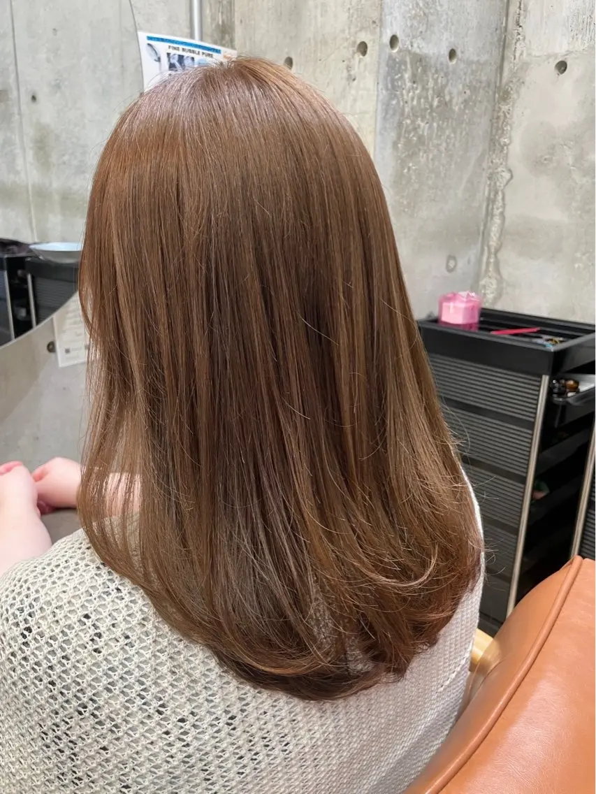 ミディアム カラー 東 史夏のヘアスタイル