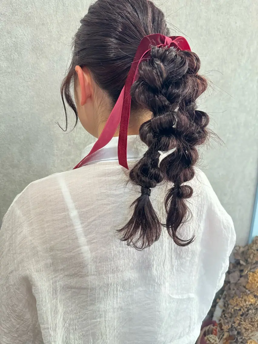セミロング ヘアアレンジ 結婚式・ブライダル ヘアセット 【YOKE】恵比寿 mai🖤の眉毛・アイブロウイメージ