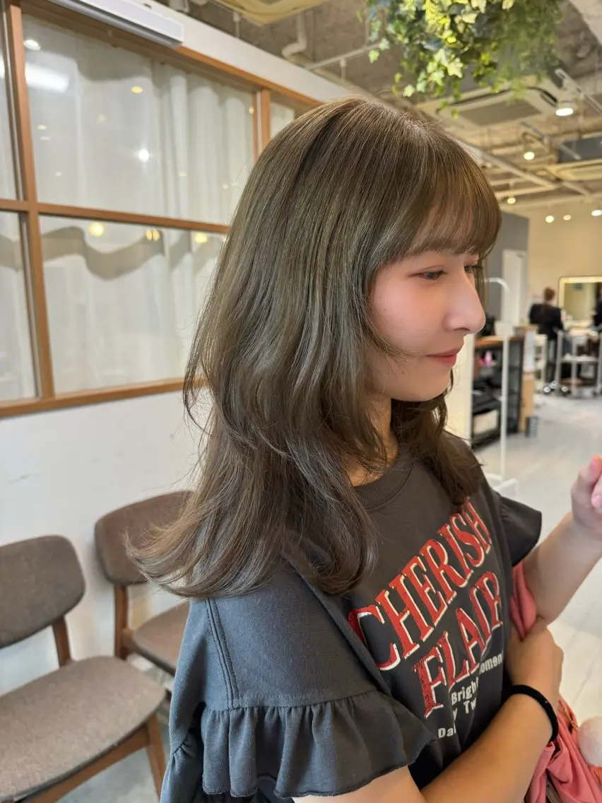 ロング ロング ウルフカット ウラベヨシカ 似合わせショートボブのヘアスタイル