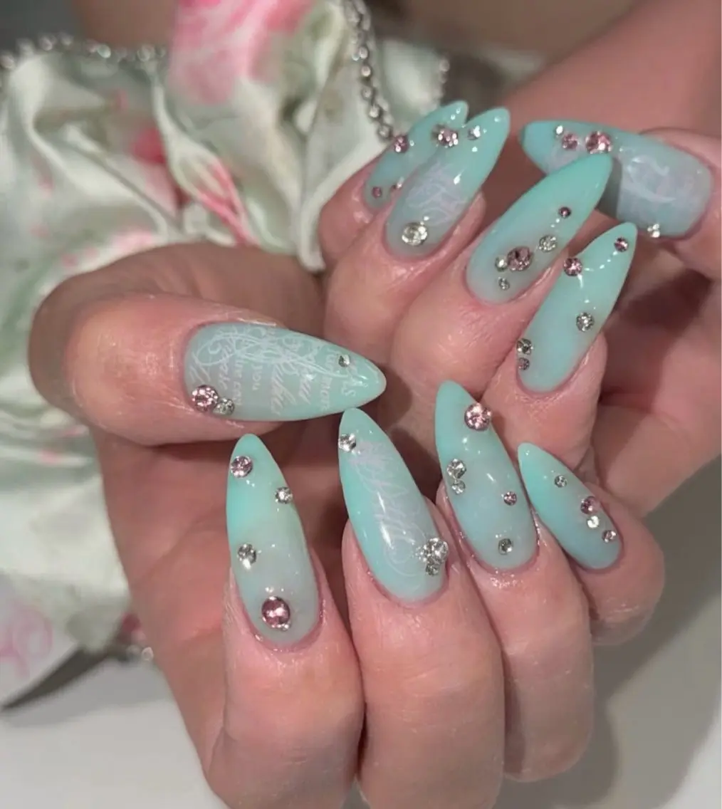ネイル ハンドネイル NiJi Nailsのネイルデザイン