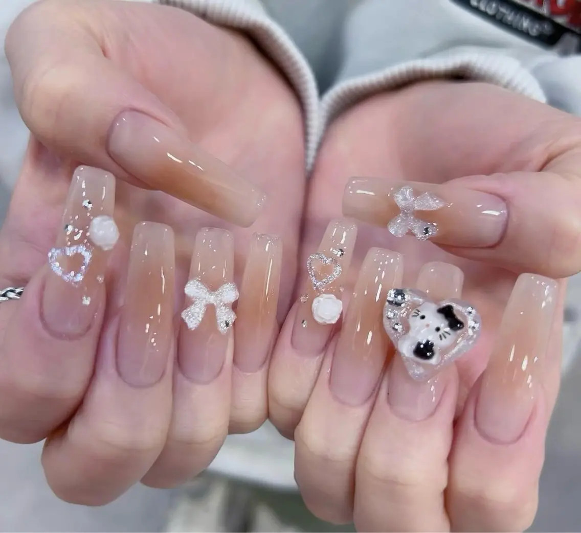 ネイル グラデーション キラキラネイル ワンカラーネイル 冬ネイル Jenn Nail Salonのネイルデザイン