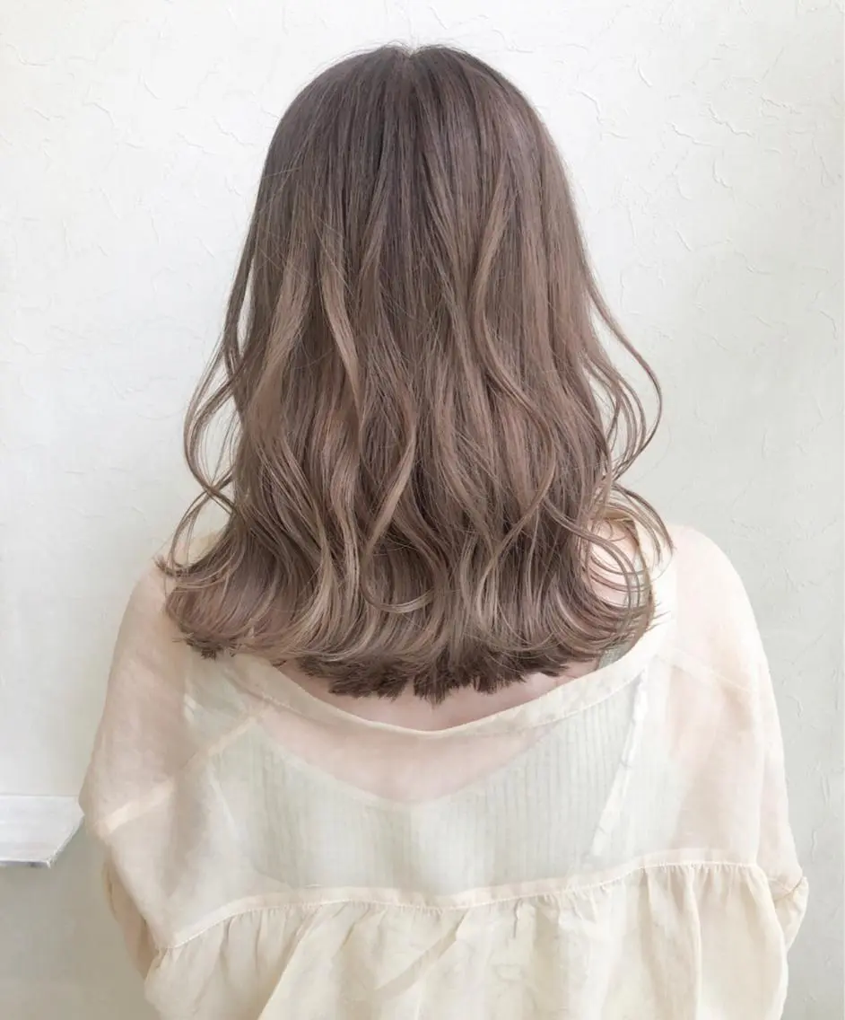 ＊２回目以降の方＊艶カラー & トリートメントの写真