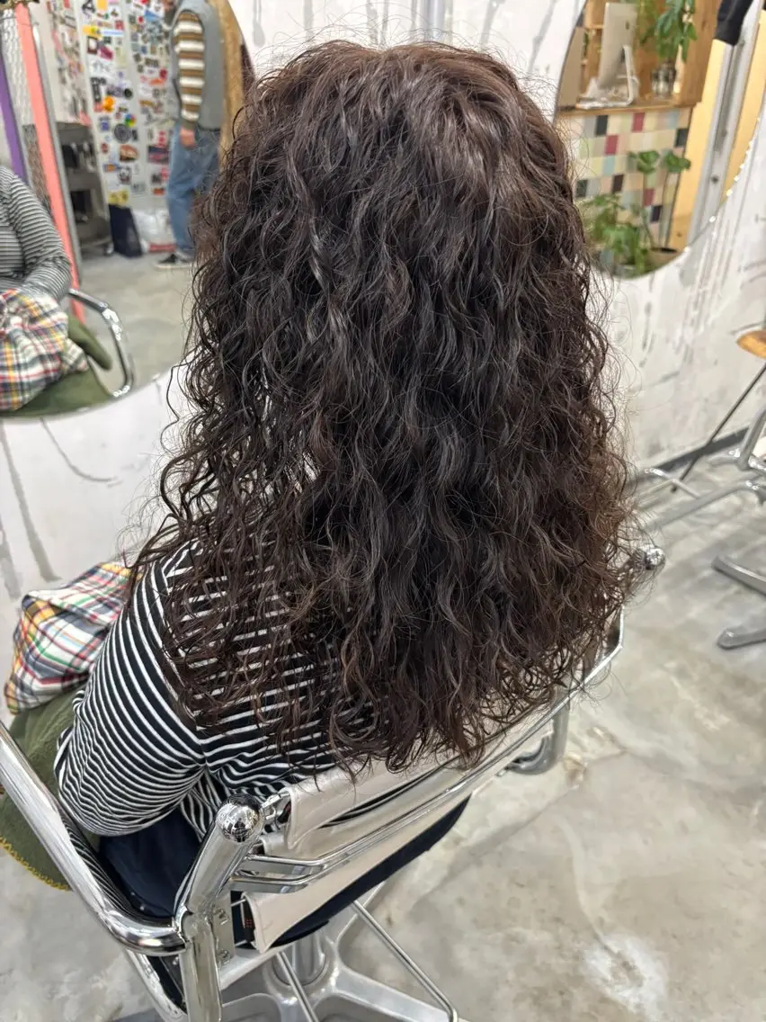 ロング カット パーマ 大西 柚羽のヘアスタイル