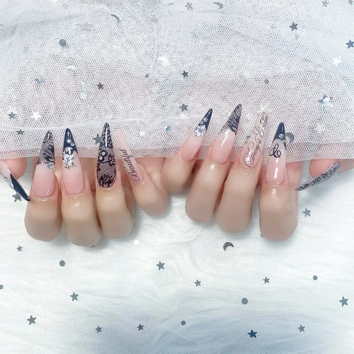 ネイル HIN NAILのネイルデザイン