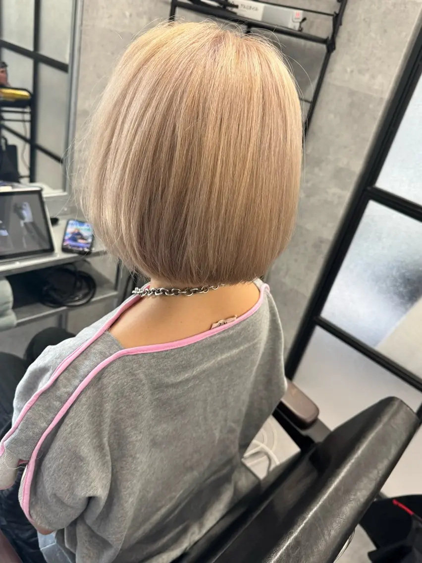 ショート カラー ハイトーンカラー ボブ ヘアカラー トリートメント 艶髪✨ブリーチ職人 yasuのヘアスタイル