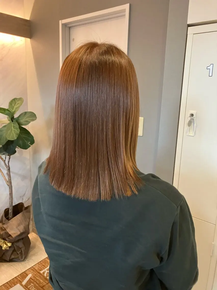 ミディアム カラー パーマ 髪質改善 縮毛矯正 ブリーチ&ストレート 長谷川勇人のヘアスタイル