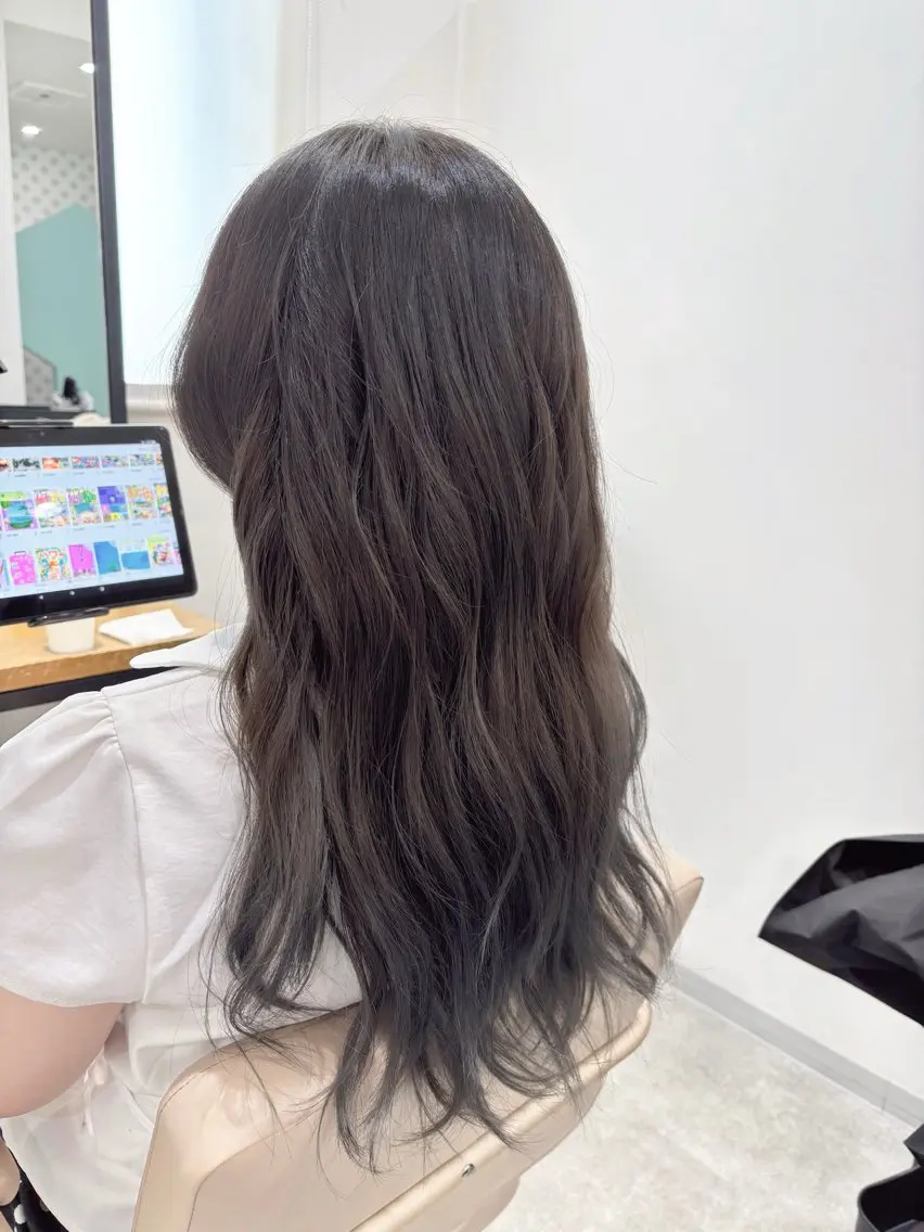 カラー ヘアカラー Rangali Rinのヘアスタイル
