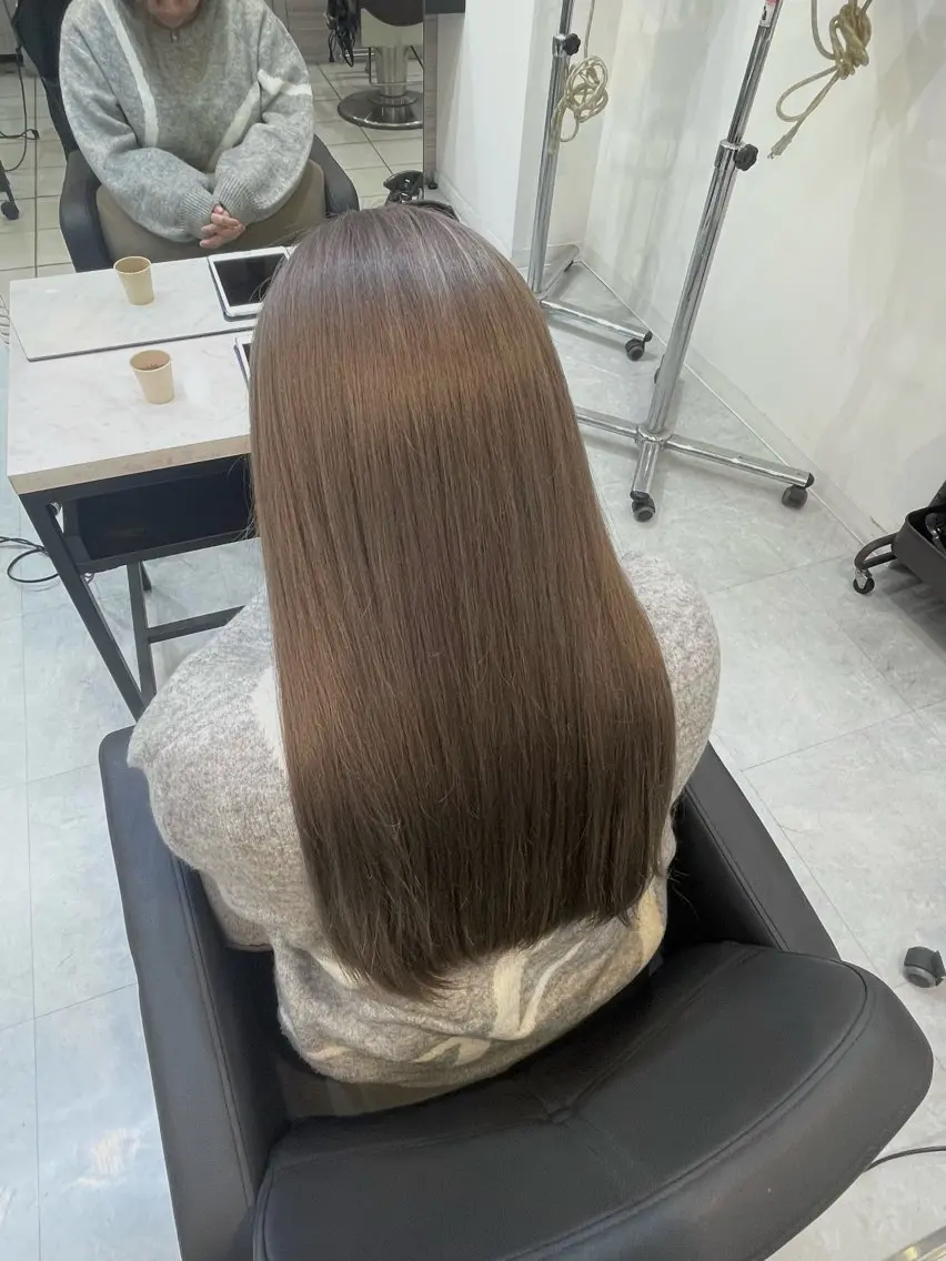 ロング カラー 透明感カラー グレージュ ヘアカラー AINE 🧚🏻‍♀️のヘアスタイル