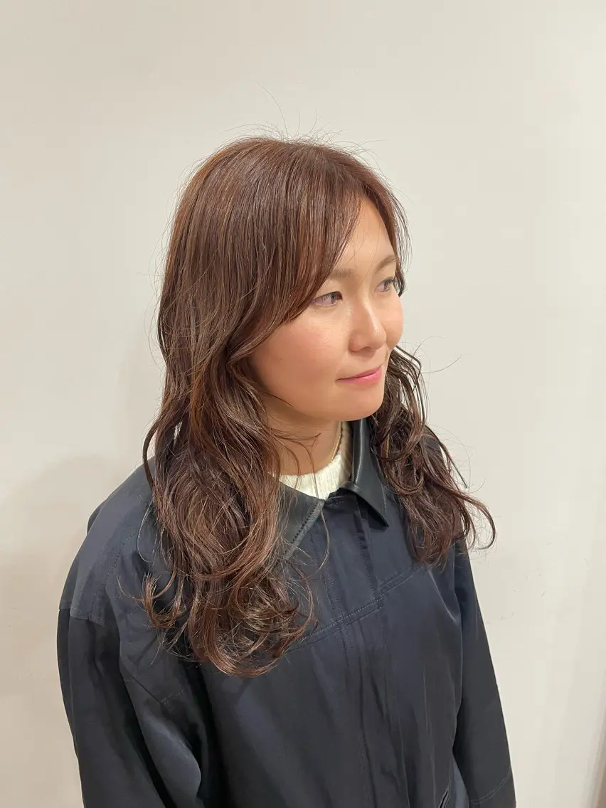 ロング カラー 佐藤彩野/艶カラー /透明感カラーのヘアスタイル