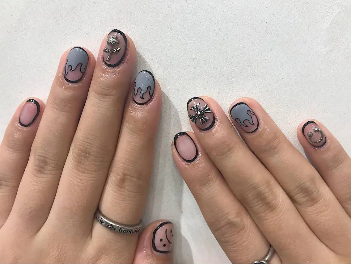 ネイル nailartist lisaのネイルデザイン