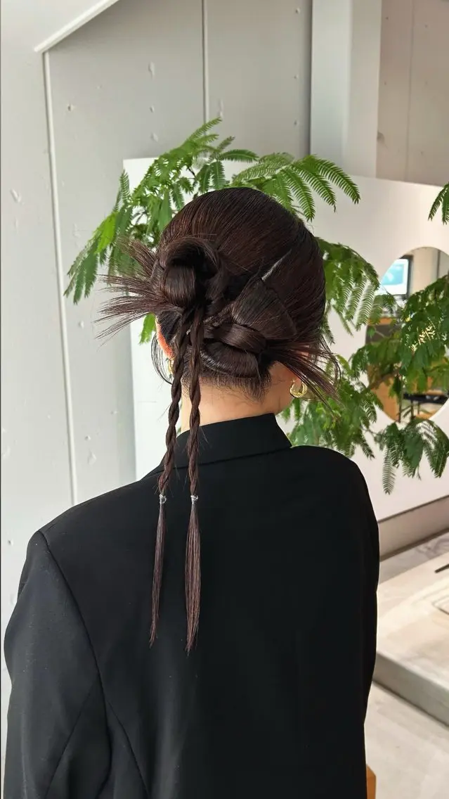 ミディアム ヘアアレンジ レイヤーカット ヘアセット 明瀬 咲良🩰 ヘアセットのヘアスタイル
