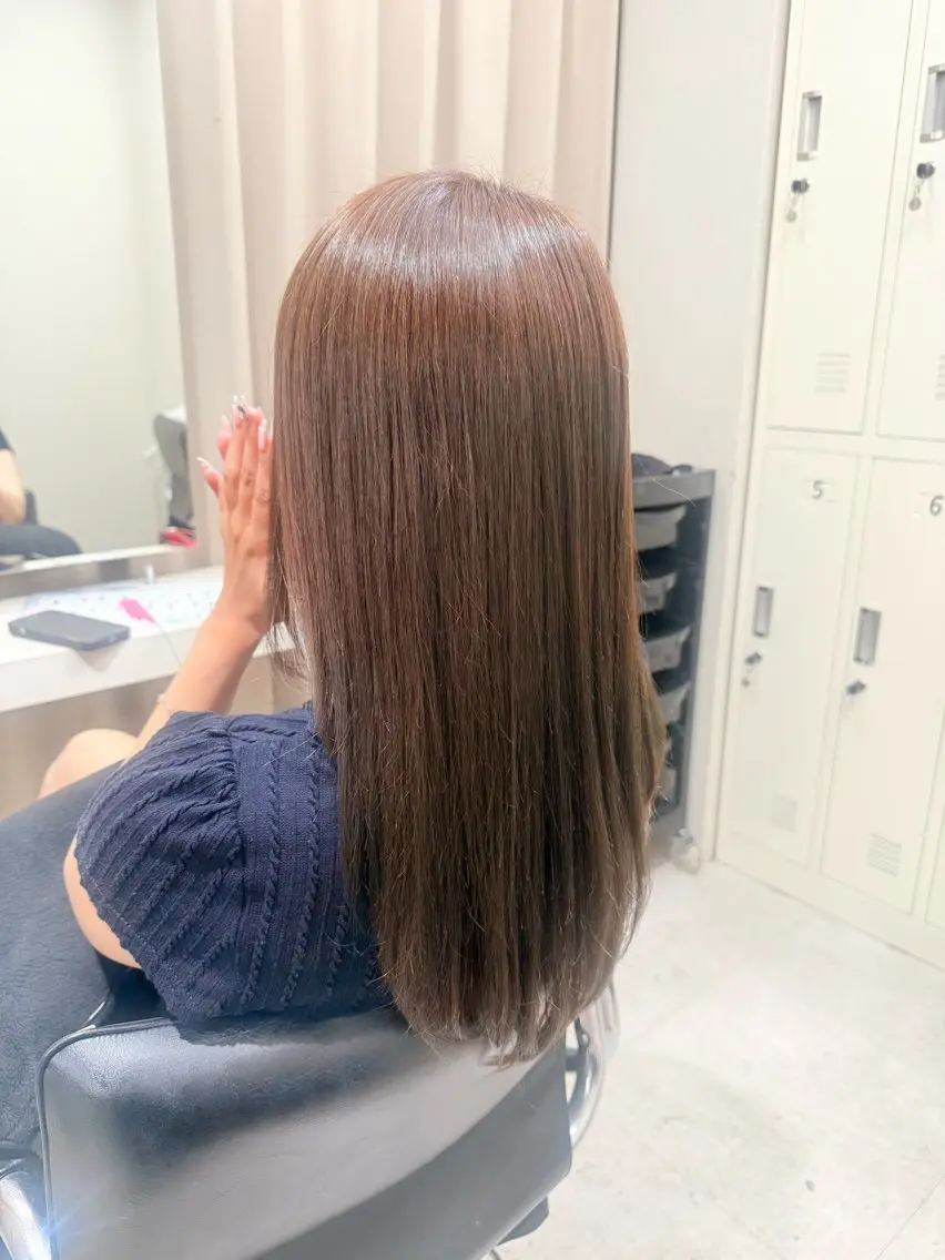 セミロング カラー カット ヘアカラー トリートメント haru 髪質改善サロンのヘアスタイル