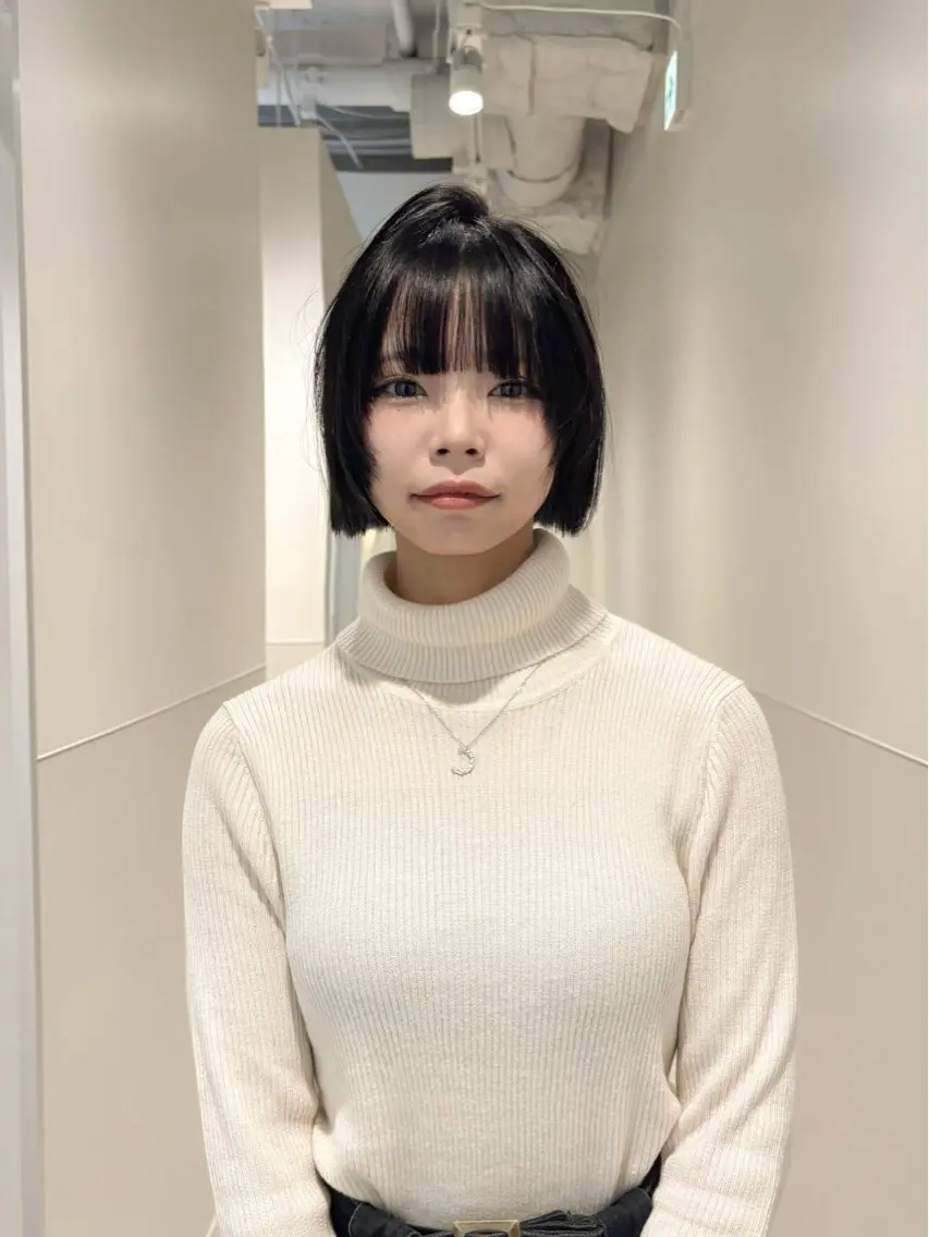 ショート カラー パーマ ヘアアレンジ メンズ 切りっぱなしヘアボブ ミディアムヘアRYOのヘアスタイル