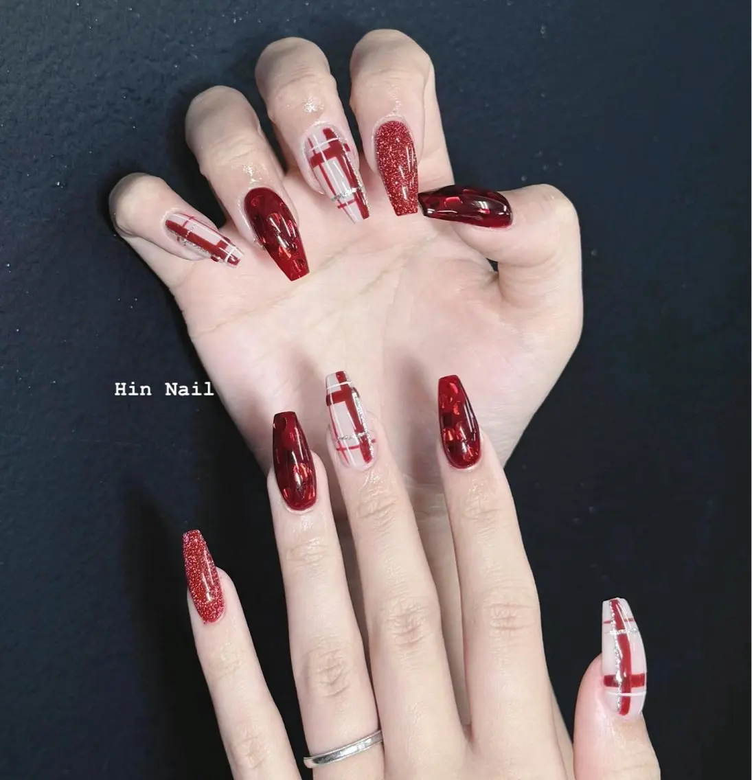 ネイル ハンドネイル HIN NAILのネイルデザイン