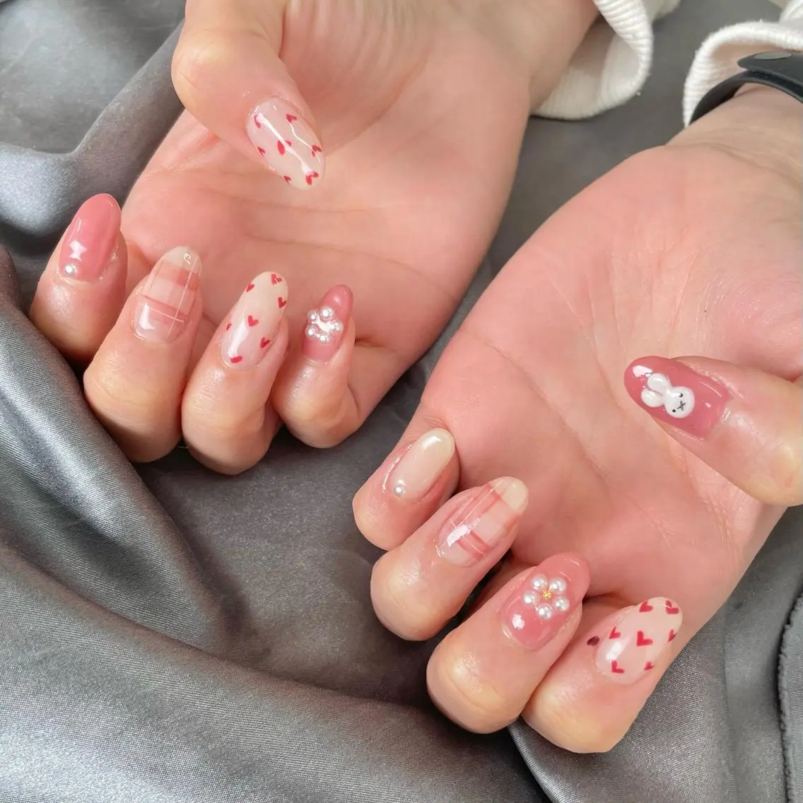 セミロング カラー パーマ ヘアアレンジ メンズ キッズ ネイル マツエク・マツパ アイブロウ バレンタイン el. by Aoのネイルデザイン