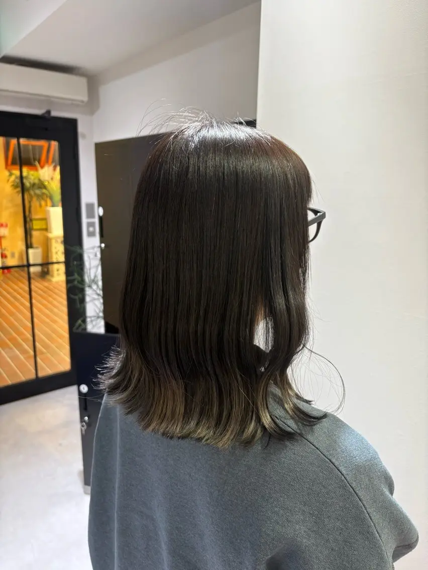 カラー ハイライトカラー 宮田 瑞希のヘアスタイル