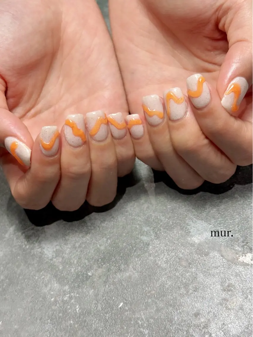 ネイル ジェルネイル ニュアンスネイル オレンジ ぷっくりネイル ハンドネイル mur. harukaのネイルデザイン