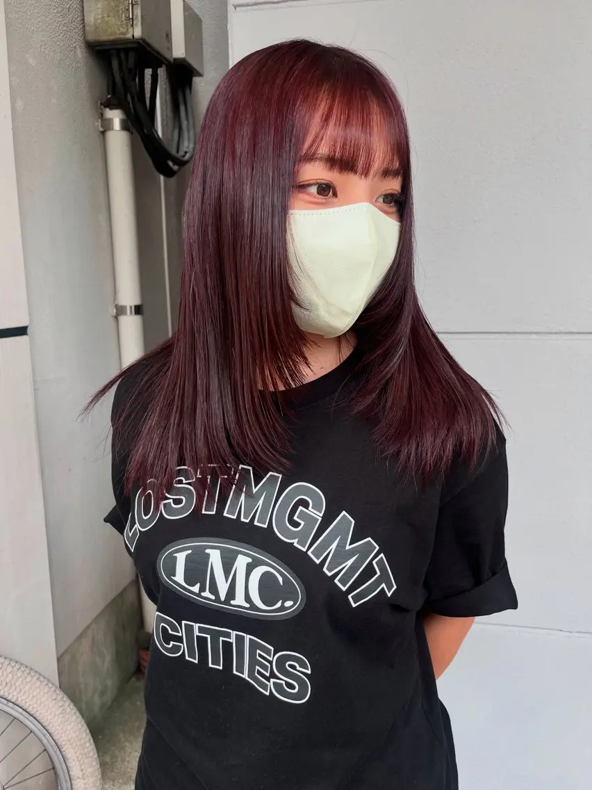 セミロング カラー カシス レッドカラー ヘアカラー トリートメント niko RINKAのヘアスタイル