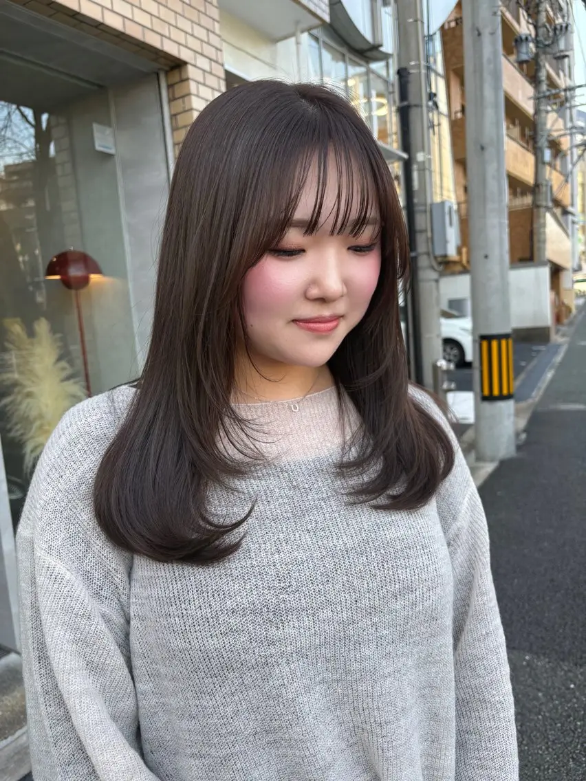 セミロング カラー アッシュ 透明感カラー レイヤーカット 井手 素子のヘアスタイル