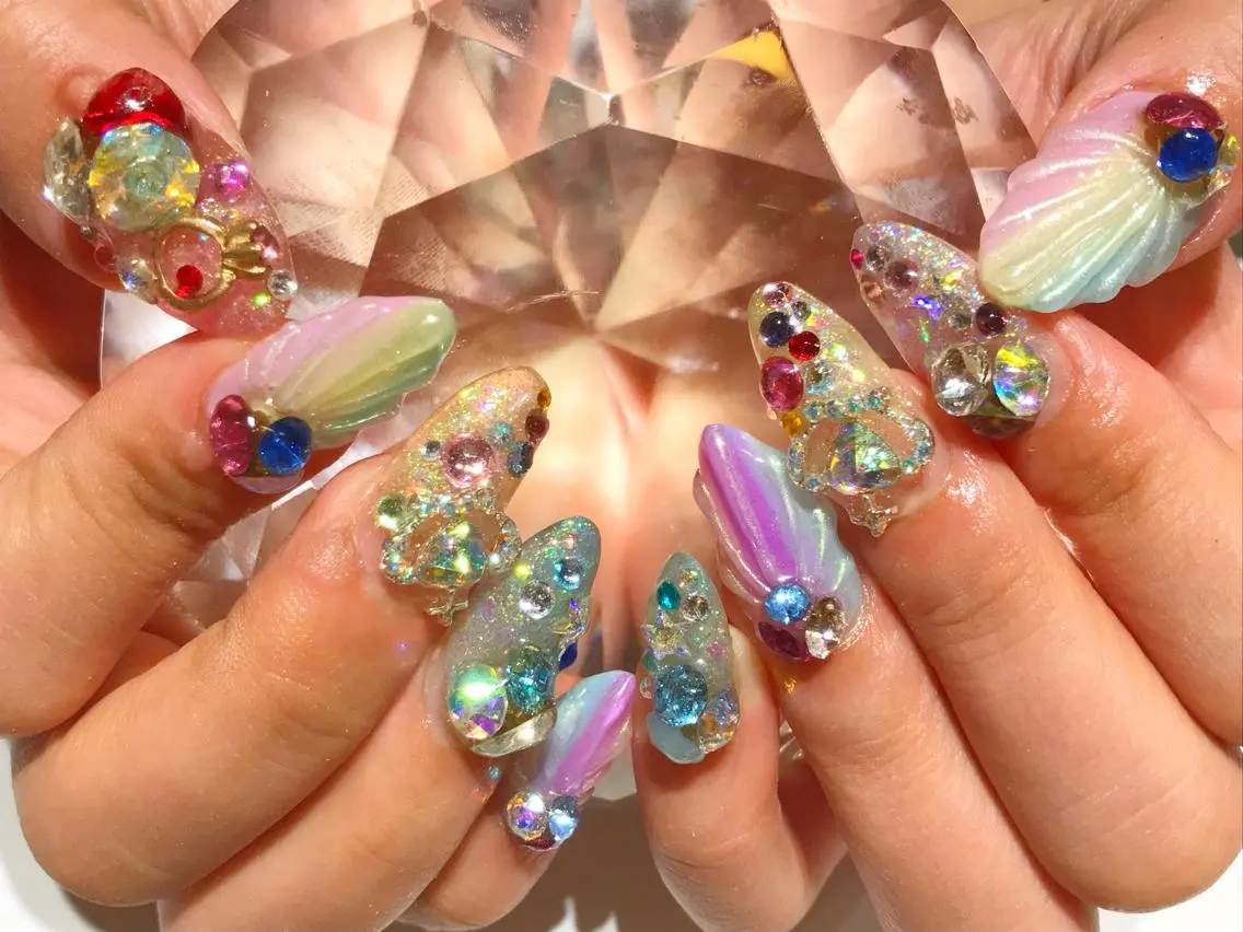 ネイル アートネイル キラキラネイル スカルプネイル YUN 💅のネイルデザイン