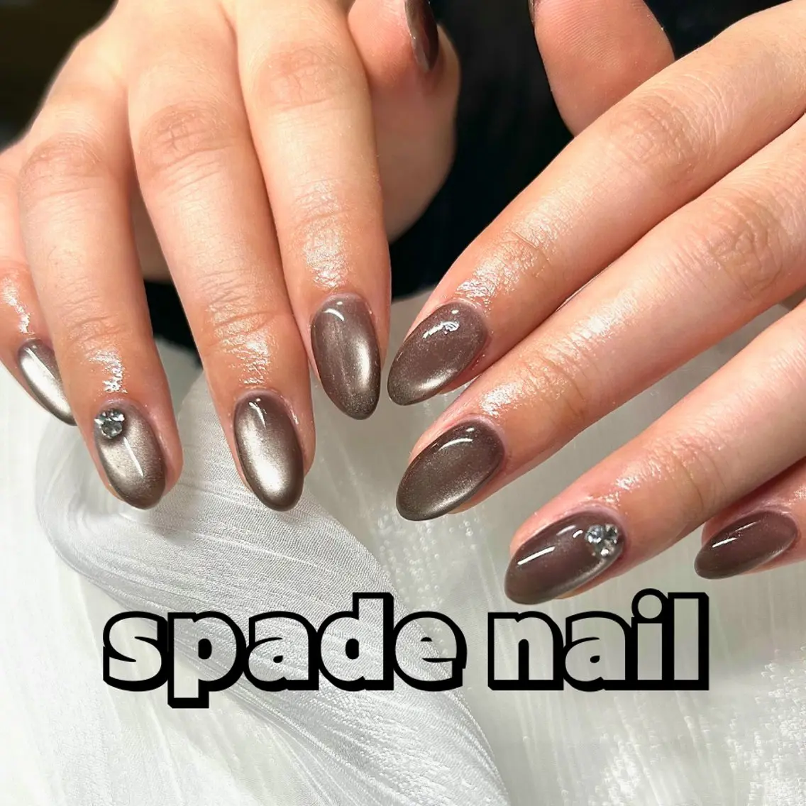 ネイル ブラウン ジェルネイル マグネットネイル オフィスネイル パラジェル ハンドネイル Spade nail(大名)のネイルデザイン