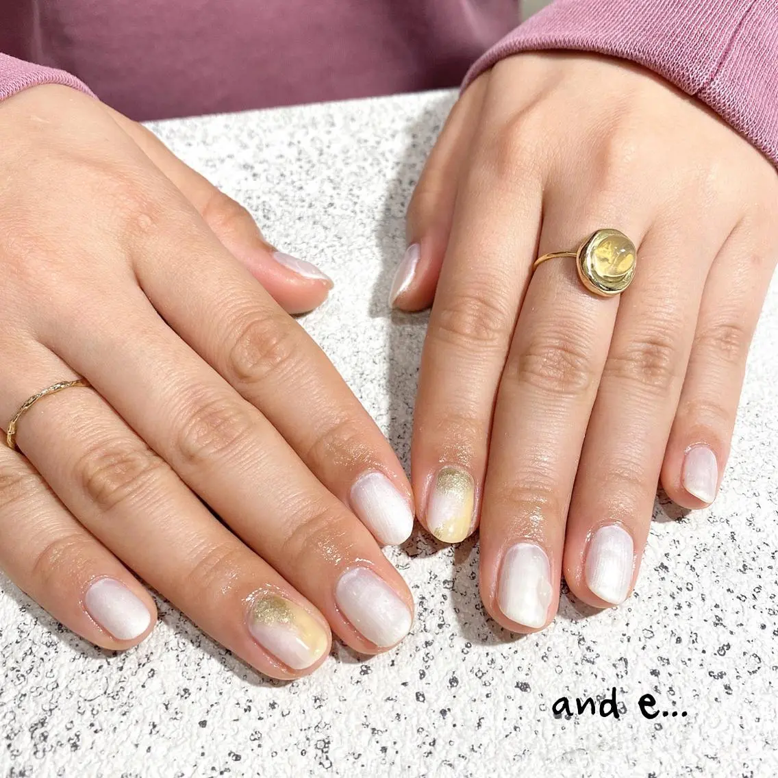 ネイル キラキラネイル ラメ(グリッター) ミラーネイル ニュアンスネイル オフィスネイル nailsalon mur.のネイルデザイン