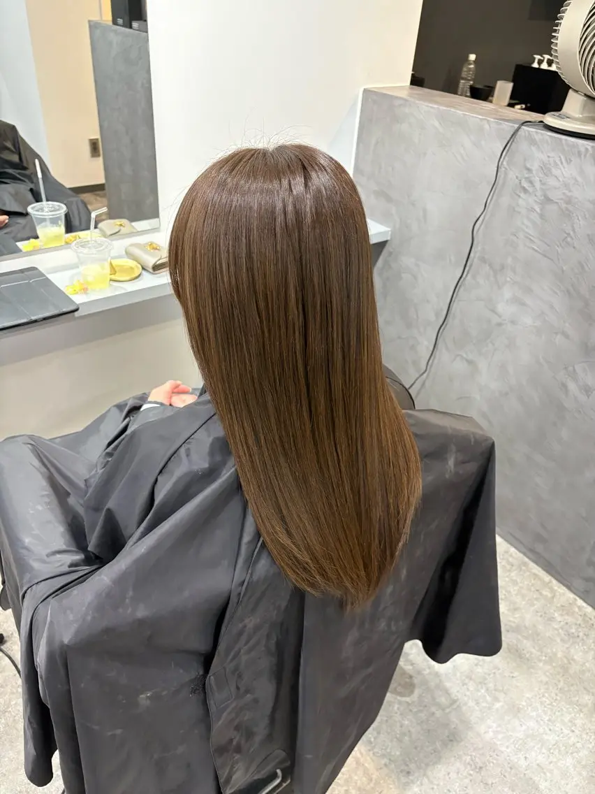 セミロング カラー ヘアカラー ENVY Rikoのヘアスタイル