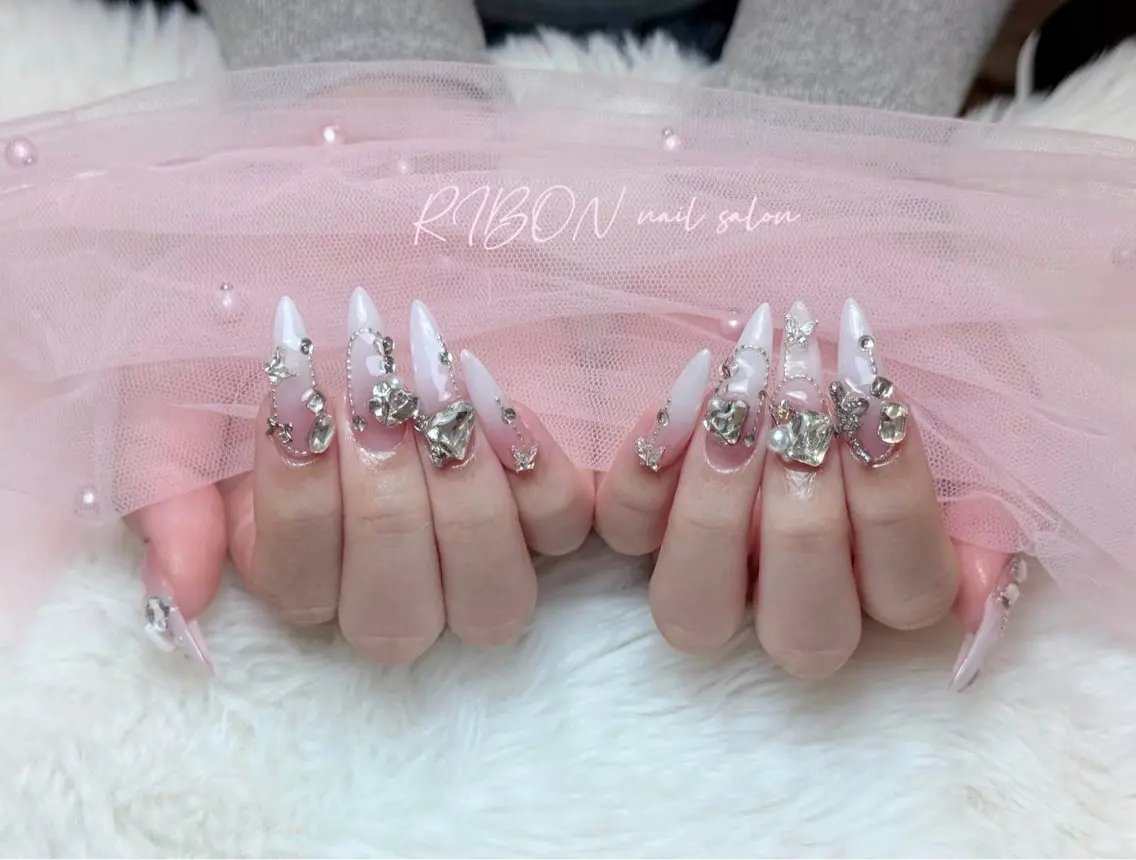 ネイル チークネイル 長さ出し フレンチネイル ジェルネイル グラデーション ハンドネイル RIBON nail 高田馬場のネイルデザイン