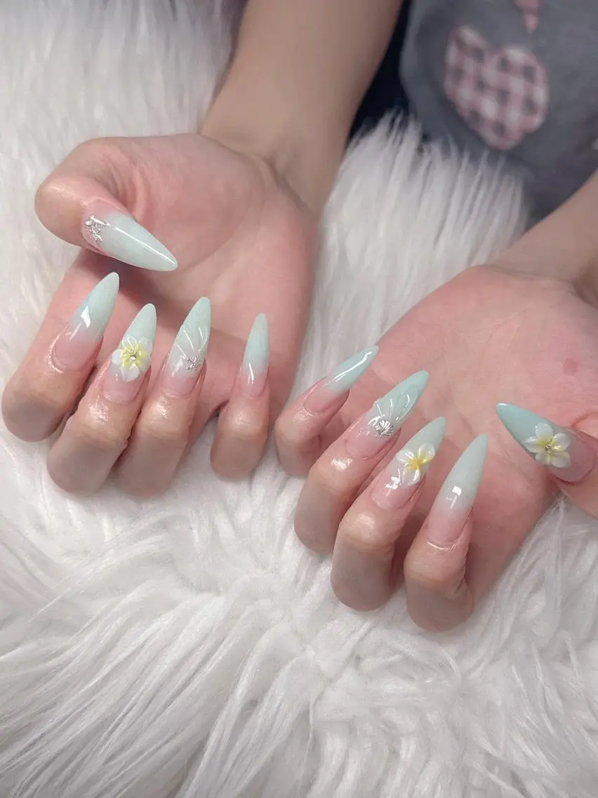 ネイル 長さ出し グラデーション 卒業式 キラキラネイル マグネットネイル ハンドネイル Lee Nailsのネイルデザイン