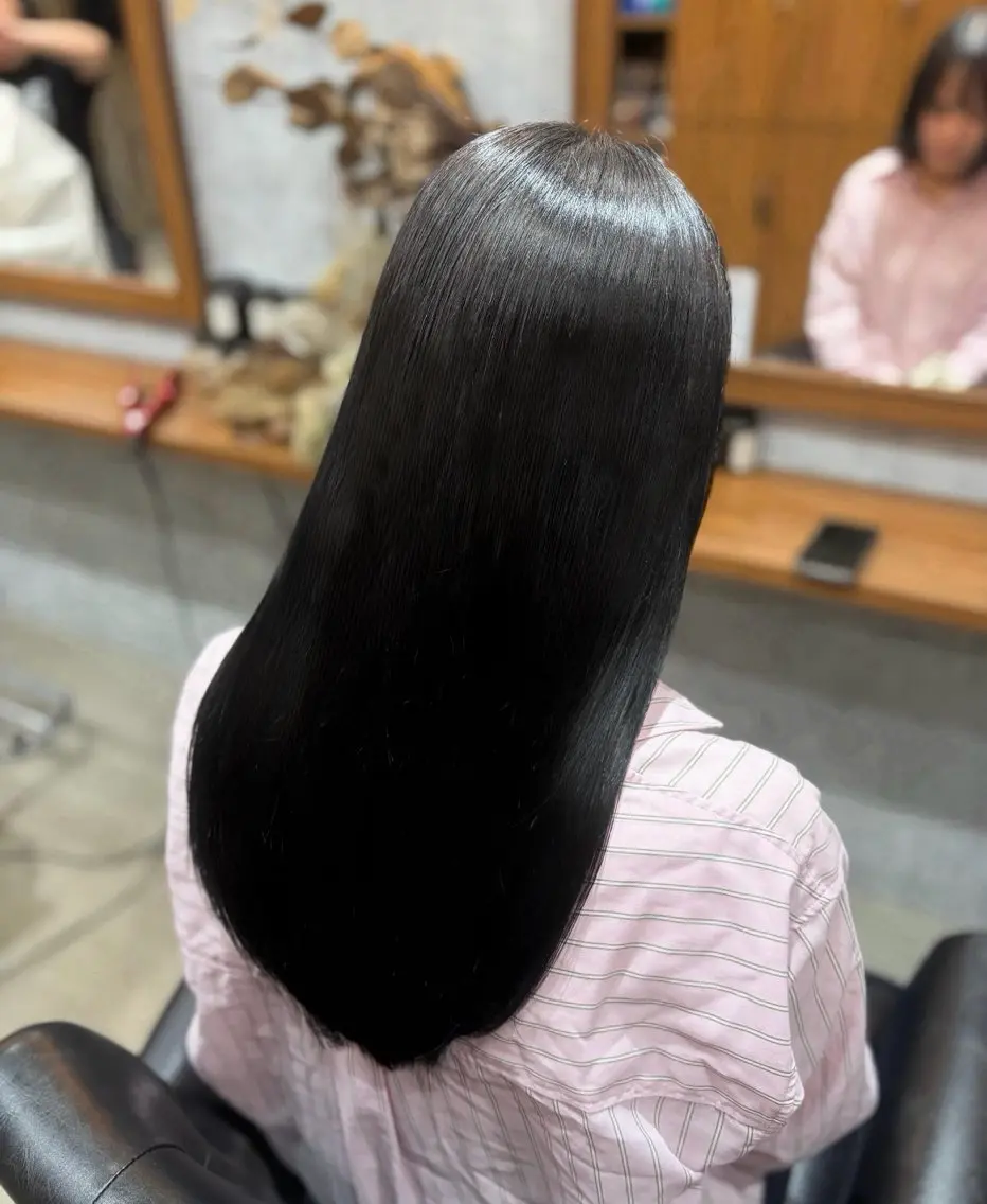 カラー ブラウンカラー 今枝莉菜 上品なツヤカラーのヘアスタイル