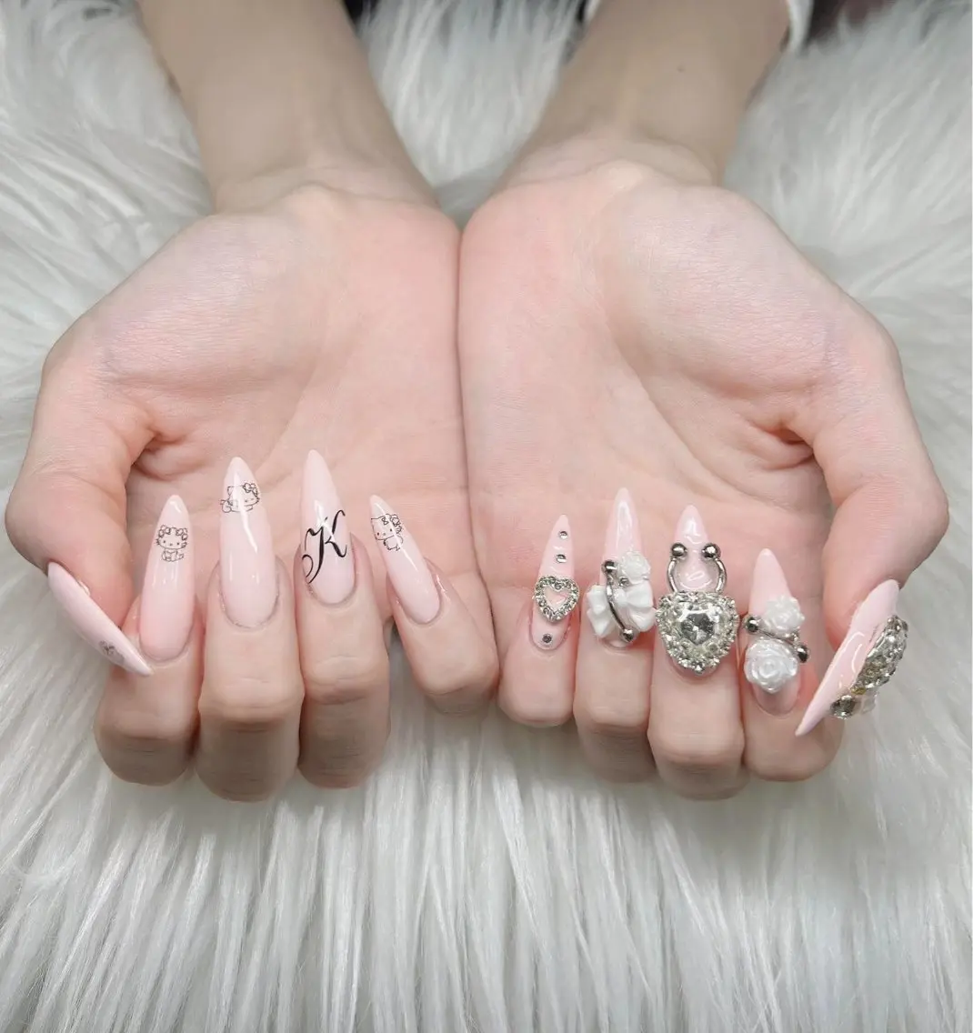 ネイル 長さ出し グラデーション 卒業式 キラキラネイル マグネットネイル ハンドネイル Lee Nailsのネイルデザイン